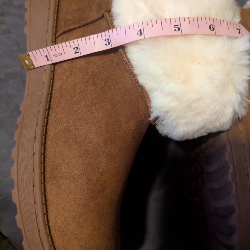 SO Cozy Brown Fuzzy Boots with Faux Fur Trim 9.5 NWT - Picture 9 of 13
